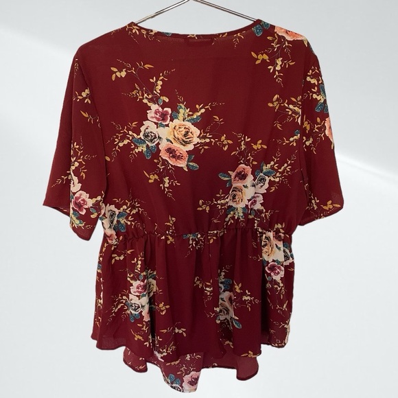 Bloomchic Maroon Floral Print Shirred Plicated Detail Blouse ~ HP 🎉 - Picture 2 of 4